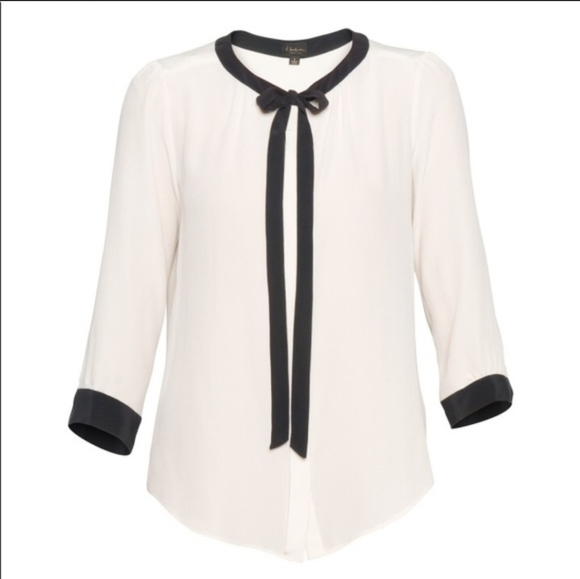 Babaton Aritzia silk blouse - Picture 1 of 7